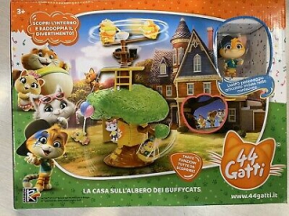 44 GATTI LA CASA SULL'ALBERO 